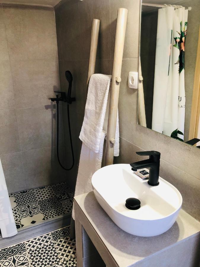 Solo Traveler Apartment Ermoupoli Luaran gambar