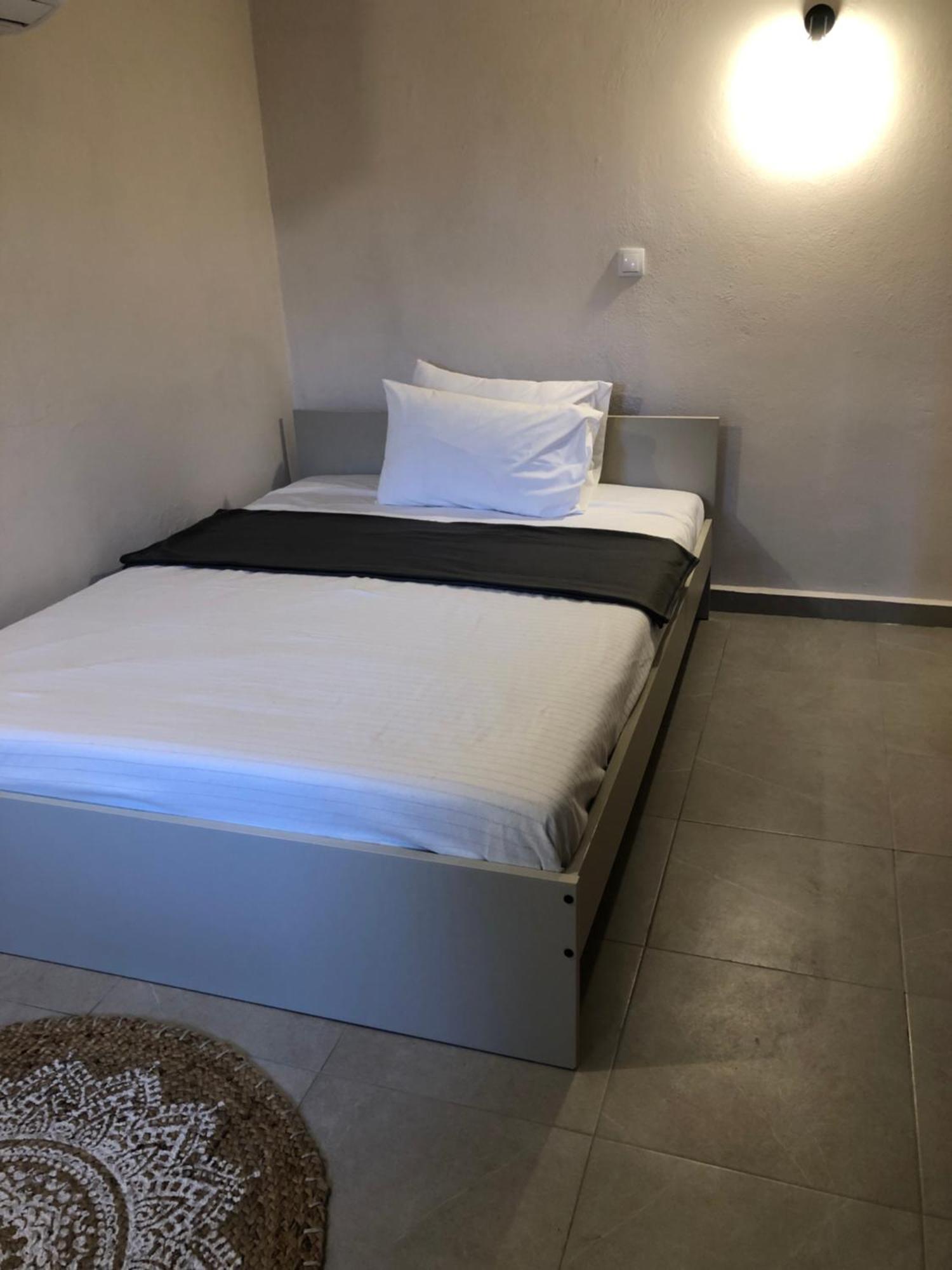 Solo Traveler Apartment Ermoupoli Luaran gambar